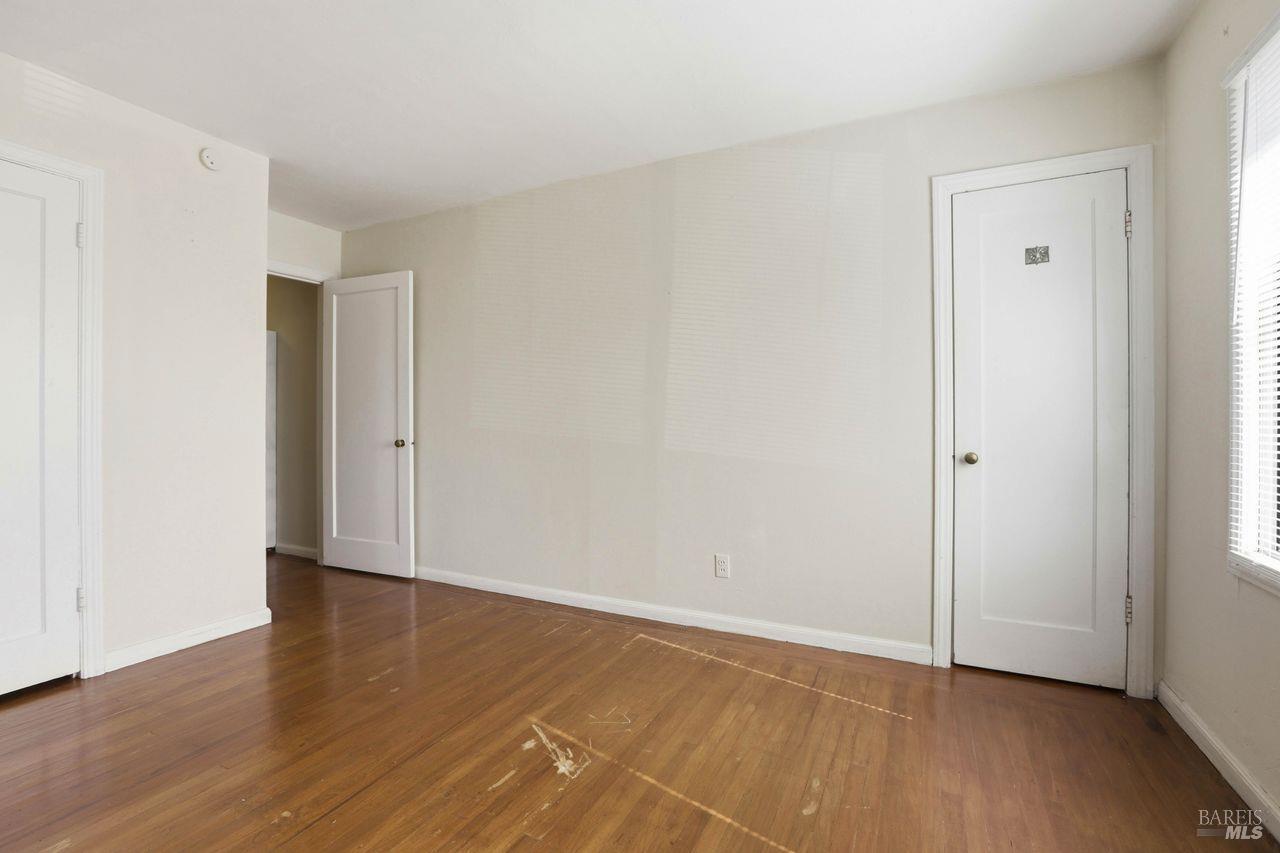 Detail Gallery Image 16 of 29 For 31 Claus Dr, Fairfax,  CA 94930 - 2 Beds | 1 Baths