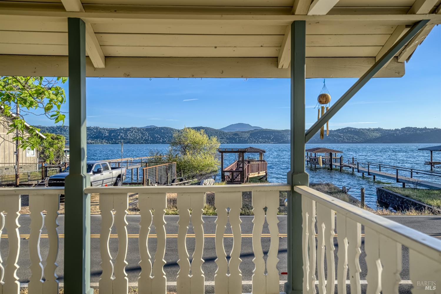 Detail Gallery Image 4 of 43 For 12620 Lakeshore Dr, Clearlake,  CA 95422 - 3 Beds | 1/1 Baths