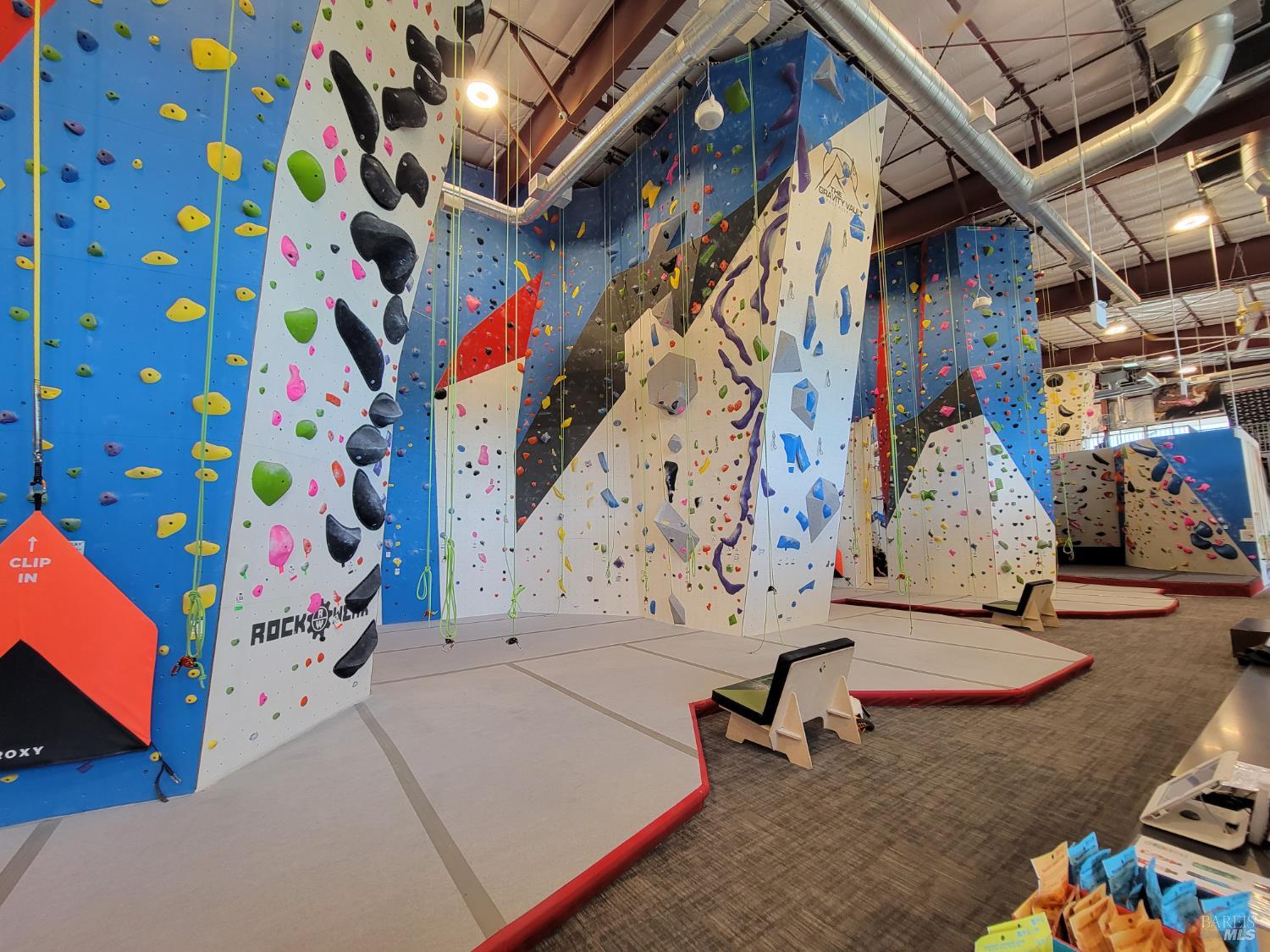 Detail Gallery Image 49 of 56 For 2151 Danberry Ln, San Rafael,  CA 94903 - 4 Beds | 2 Baths