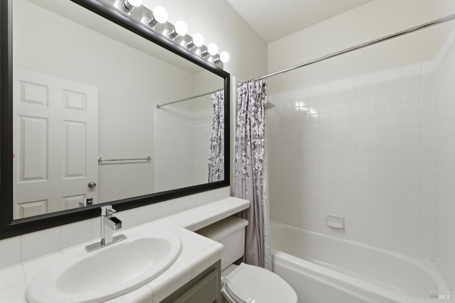 Detail Gallery Image 37 of 65 For 51 Regatta Way, Napa,  CA 94559 - 3 Beds | 0 Baths