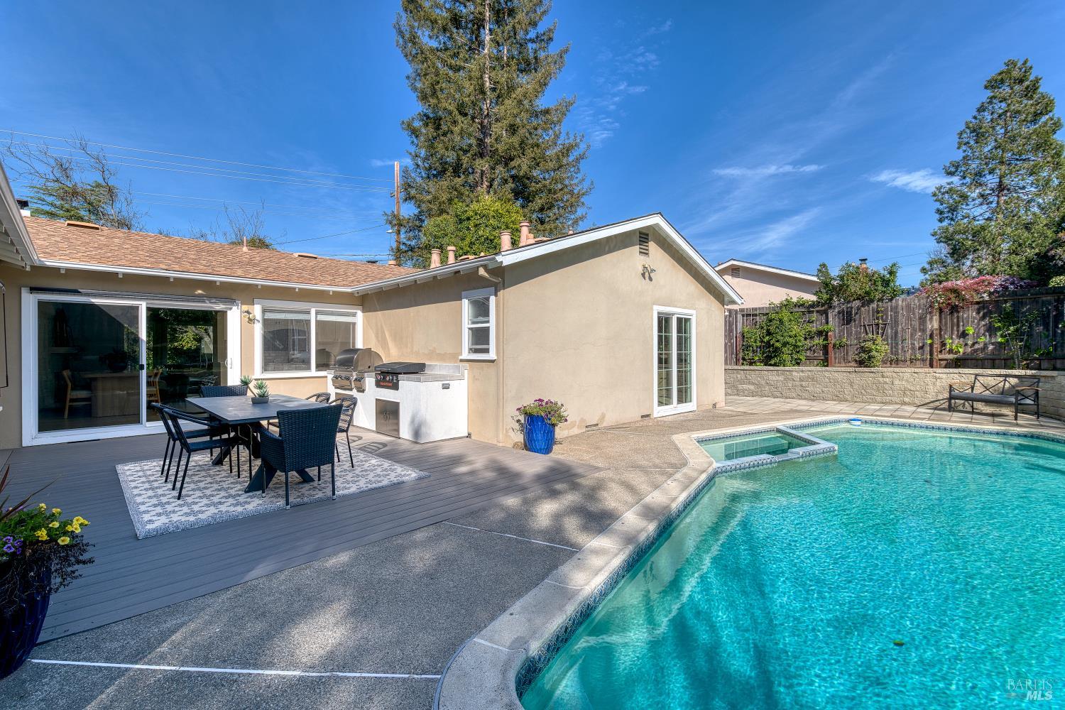 Detail Gallery Image 44 of 47 For 237 Alameda De La Loma Unkn, Novato,  CA 94949 - 3 Beds | 3 Baths