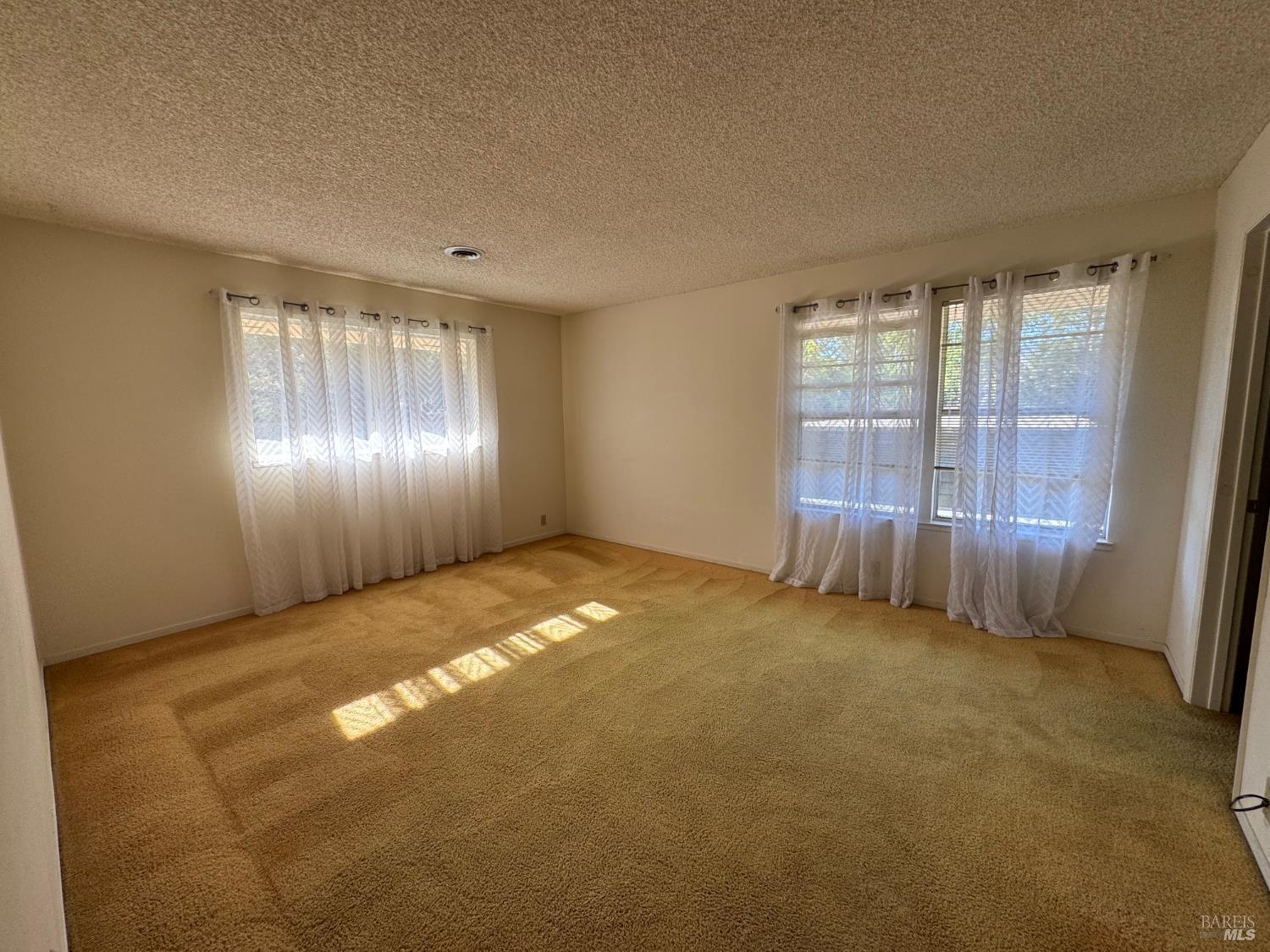 Detail Gallery Image 15 of 26 For 1328 Monte Vista Ave, Saint Helena,  CA 94574 - – Beds | – Baths