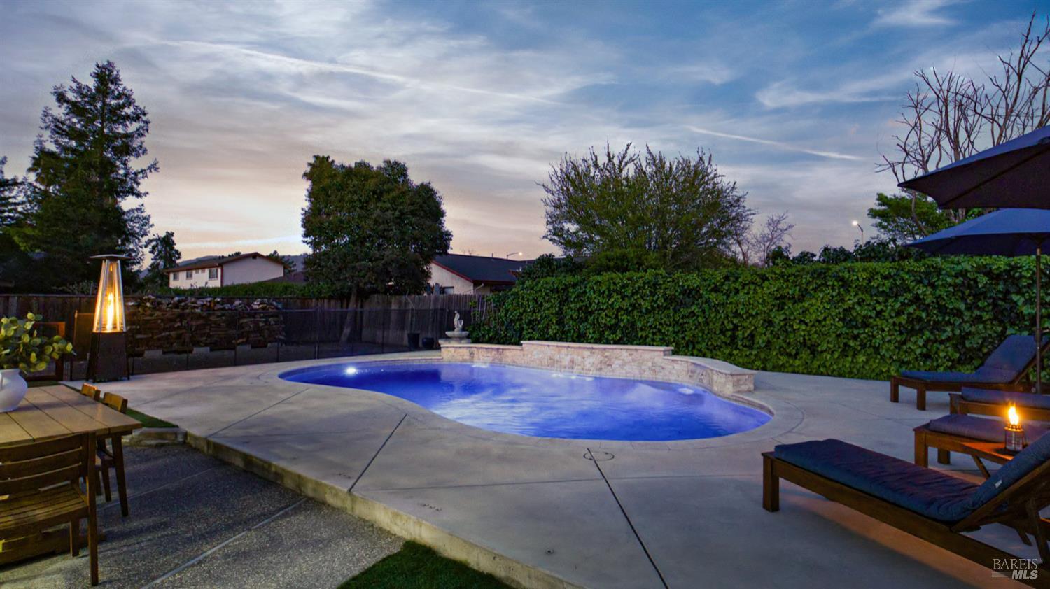 Detail Gallery Image 39 of 41 For 5328 Daniel Dr, Rohnert Park,  CA 94928 - 4 Beds | 3 Baths