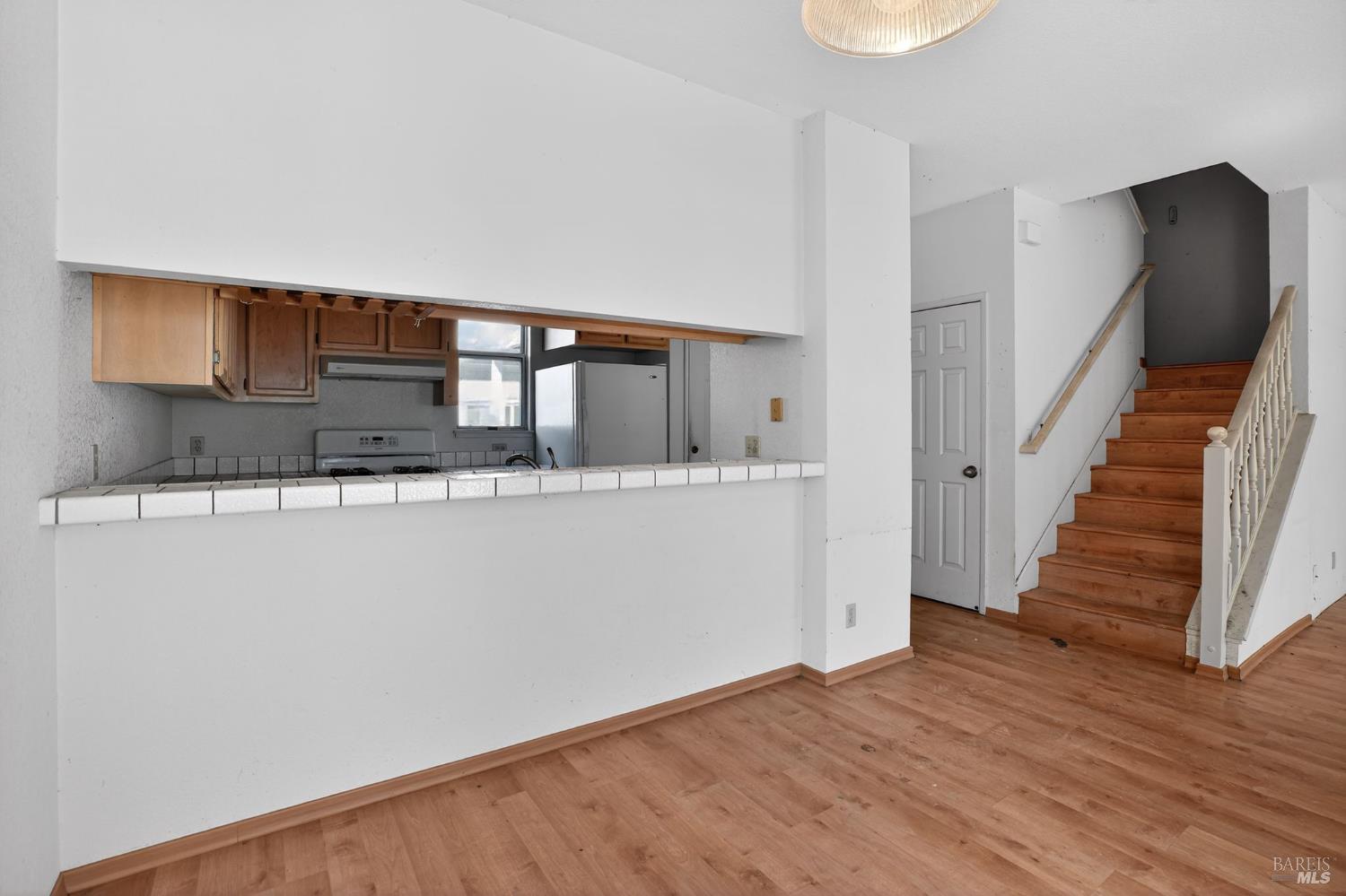 Detail Gallery Image 19 of 30 For 619 Commodore Dr, Richmond,  CA 94804 - 2 Beds | 2/1 Baths