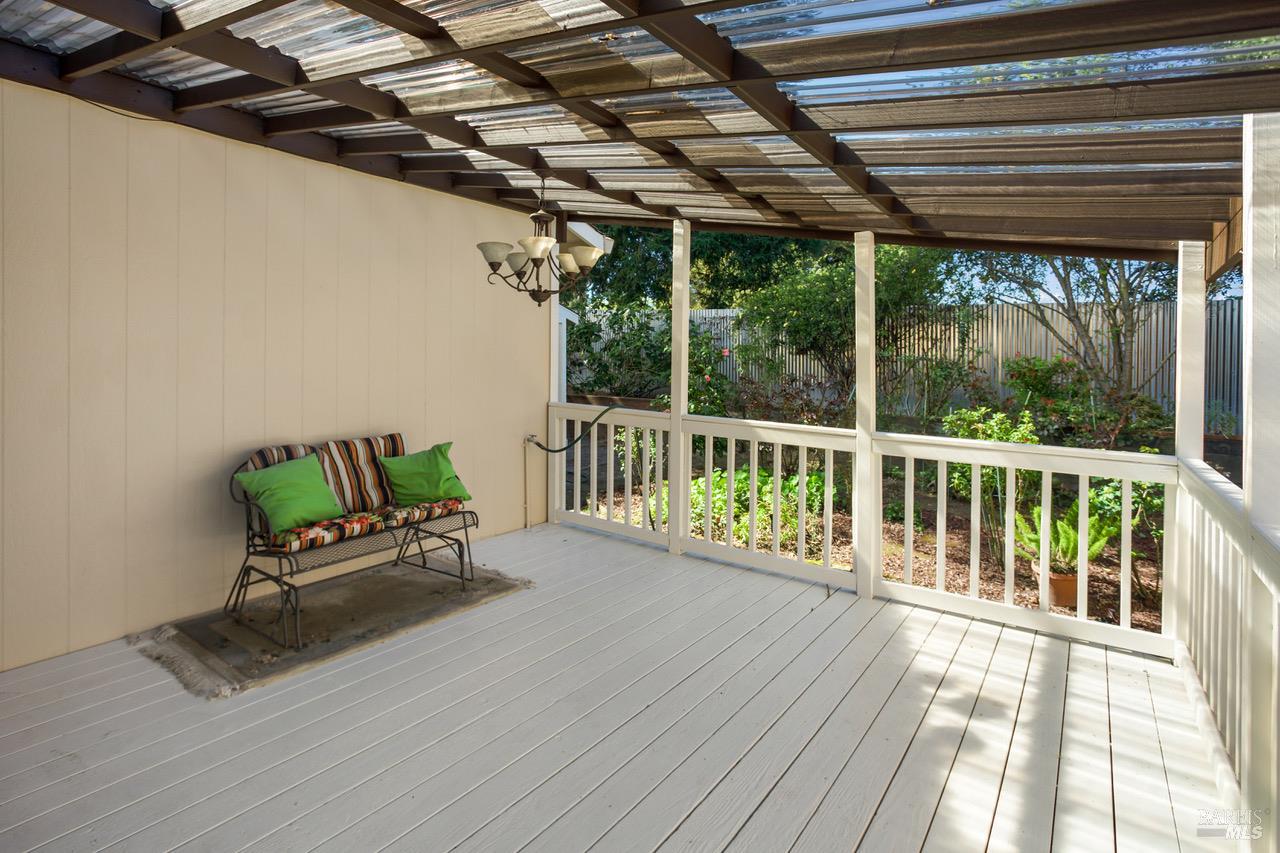 Detail Gallery Image 5 of 38 For 2505 Copperfield Dr, Santa Rosa,  CA 95401 - 4 Beds | 2 Baths