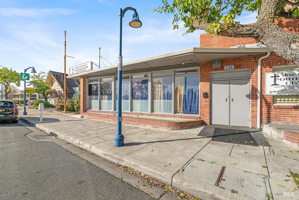 Detail Gallery Image 2 of 48 For 205 Pacific Ave #213,  Rodeo,  CA 94572 - 3 Beds | 5 Baths