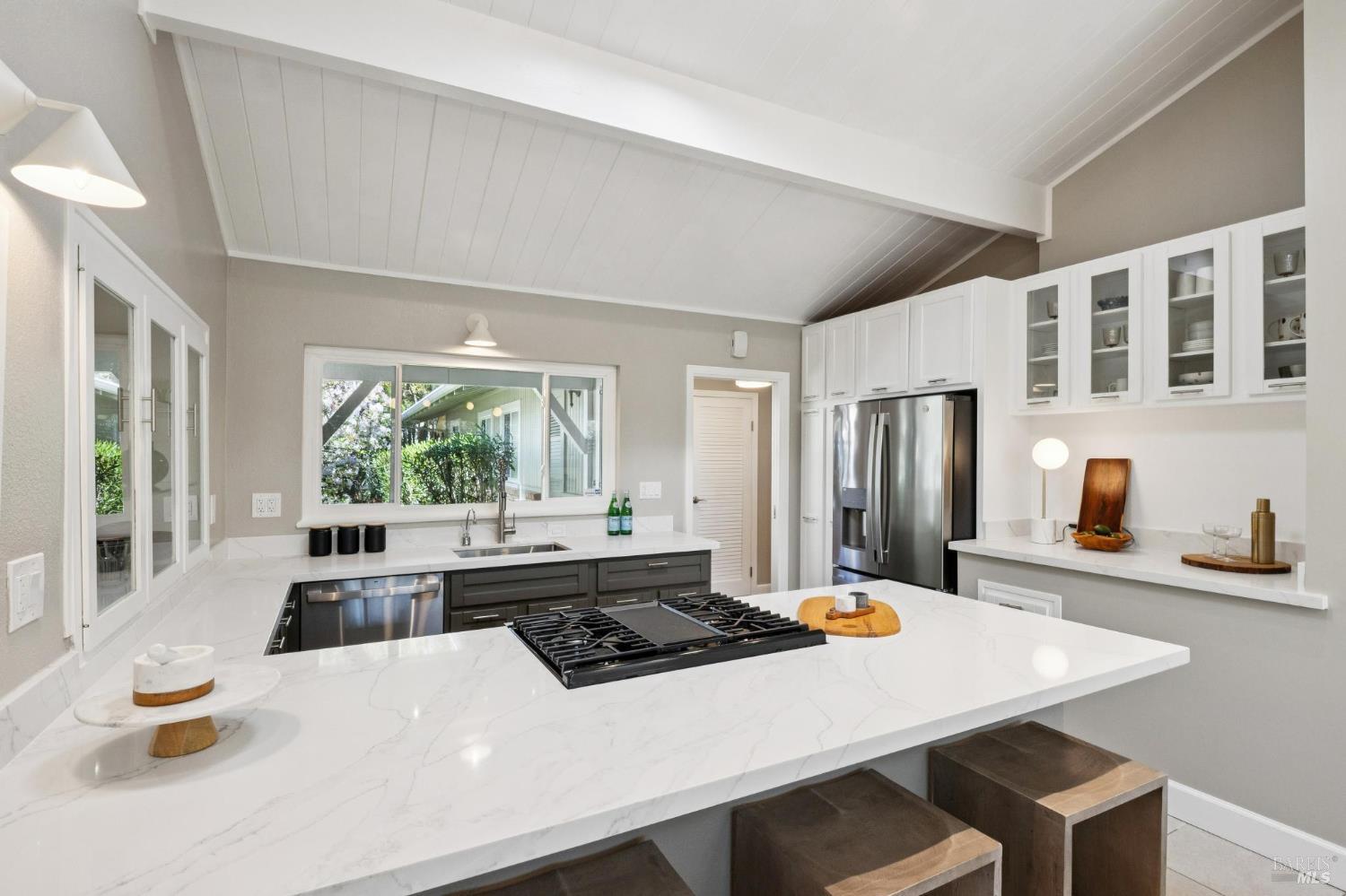 Detail Gallery Image 22 of 81 For 212 Blackstone Dr, San Rafael,  CA 94903 - 3 Beds | 2 Baths