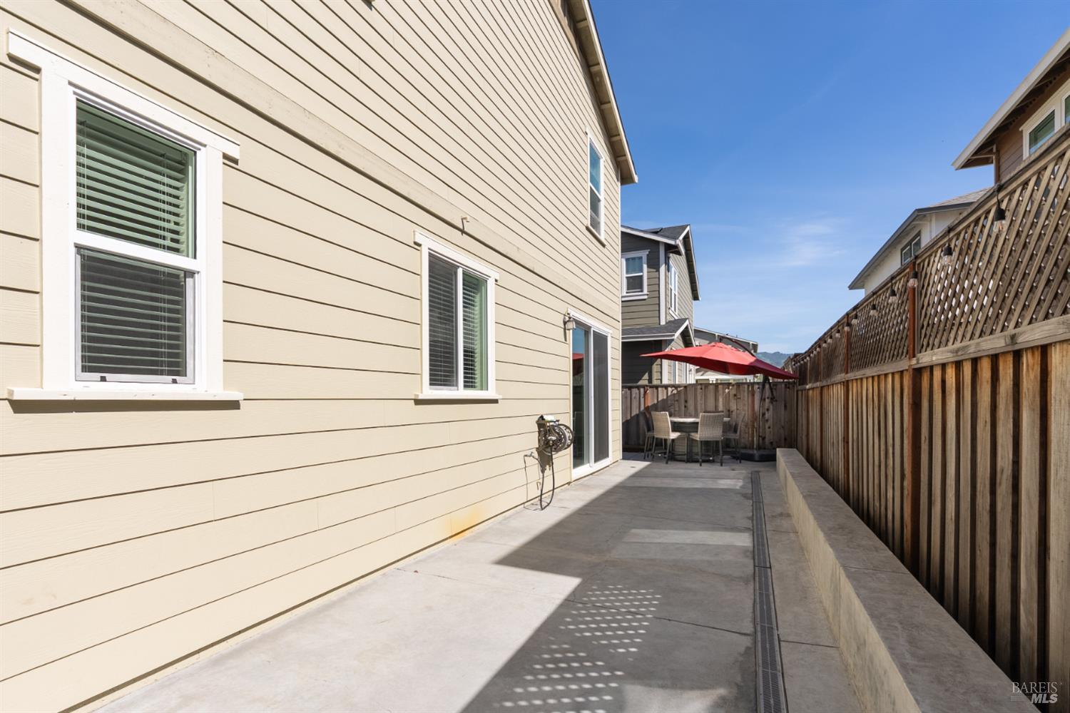 Detail Gallery Image 36 of 44 For 7465 Walker Way, Rohnert Park,  CA 94928 - 3 Beds | 2/1 Baths