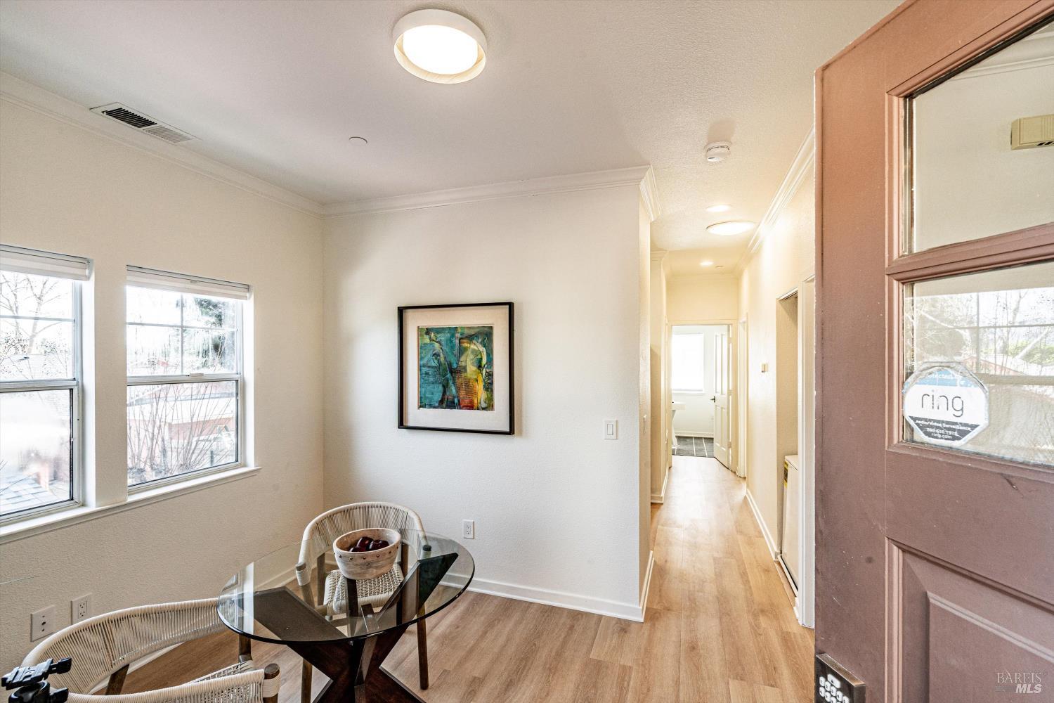 Detail Gallery Image 13 of 38 For 156 Valley Oak Dr, Napa,  CA 94558 - – Beds | – Baths