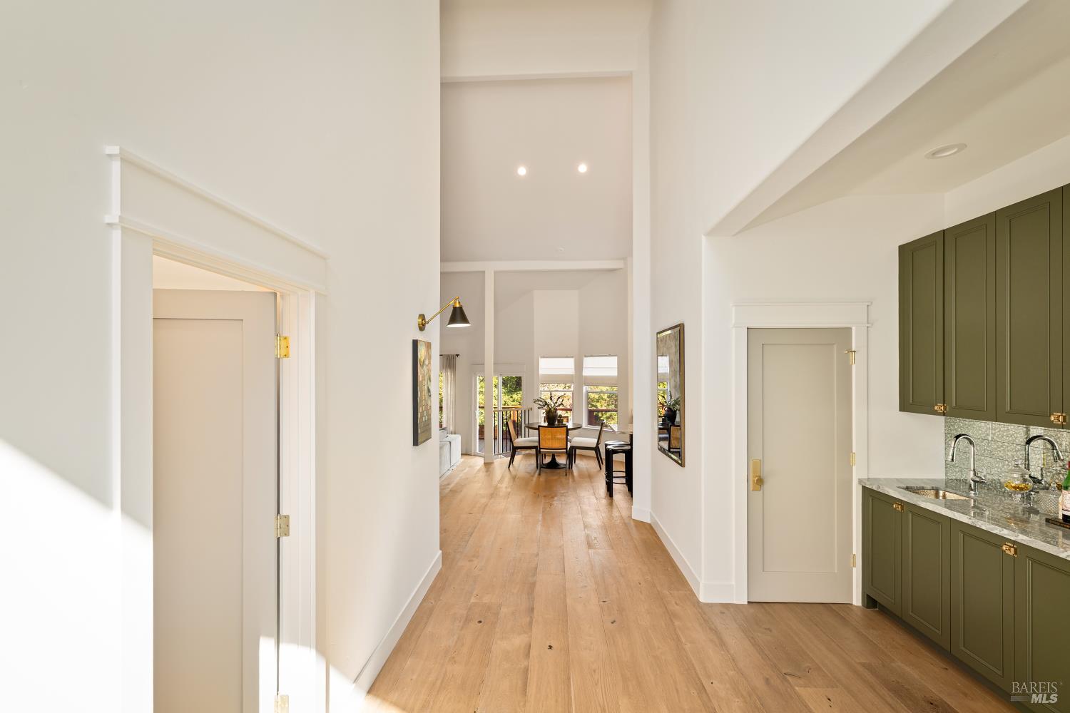 Detail Gallery Image 12 of 97 For 267 Alta Mira Dr, Vacaville,  CA 95688 - 4 Beds | 3 Baths