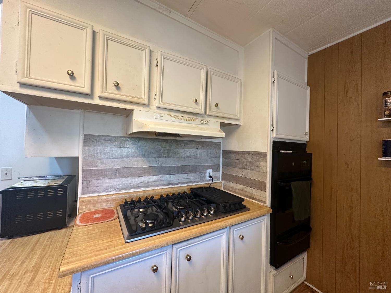 Detail Gallery Image 11 of 25 For 121 Century Ct, Fairfield,  CA 94533 - 3 Beds | 2 Baths