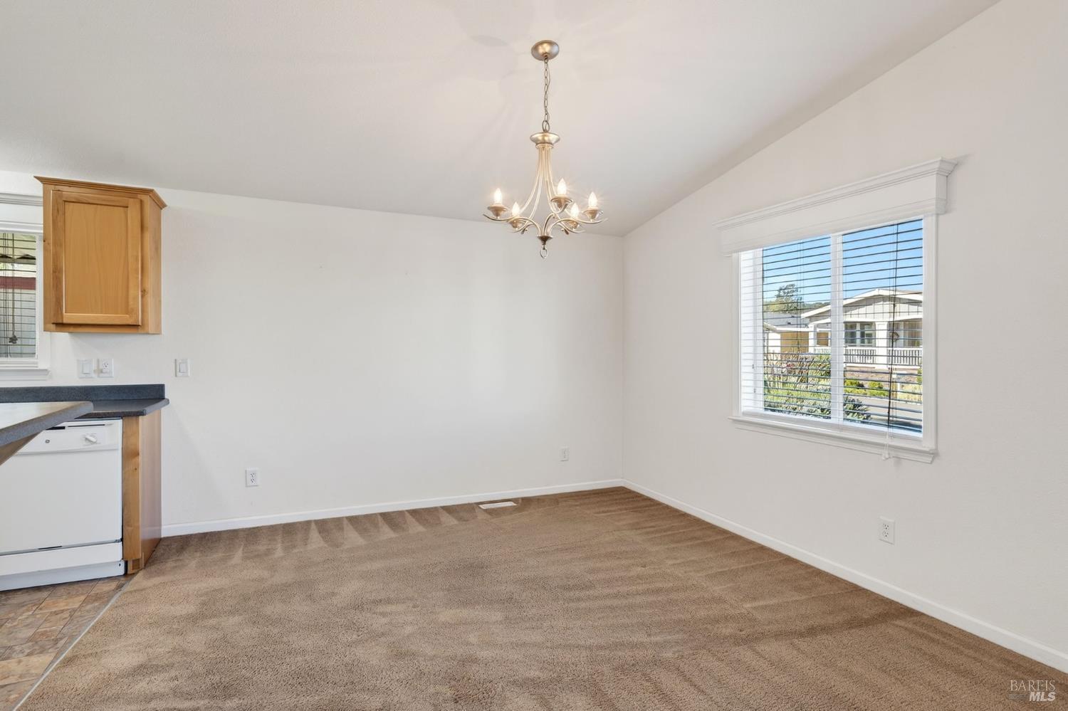 Detail Gallery Image 10 of 25 For 301 Robert Way, Napa,  CA 94558 - 2 Beds | 2 Baths