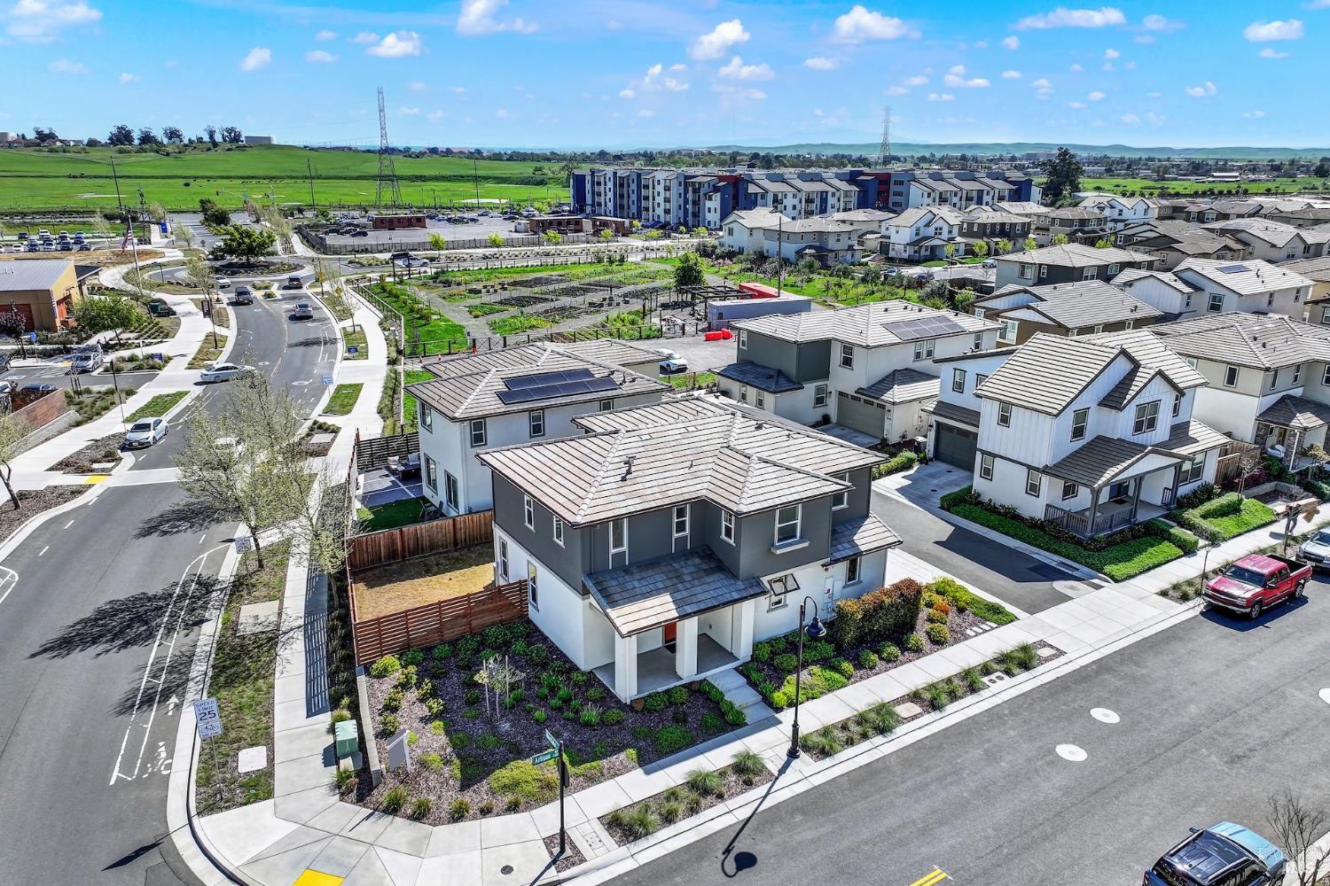 Detail Gallery Image 57 of 61 For 2432 Artisan Way, Fairfield,  CA 94533 - 4 Beds | 2/1 Baths