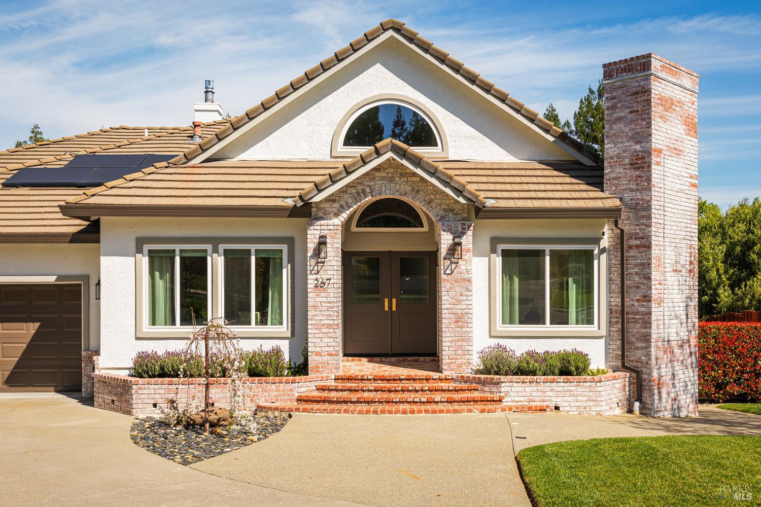 Detail Gallery Image 9 of 97 For 267 Alta Mira Dr, Vacaville,  CA 95688 - 4 Beds | 3 Baths