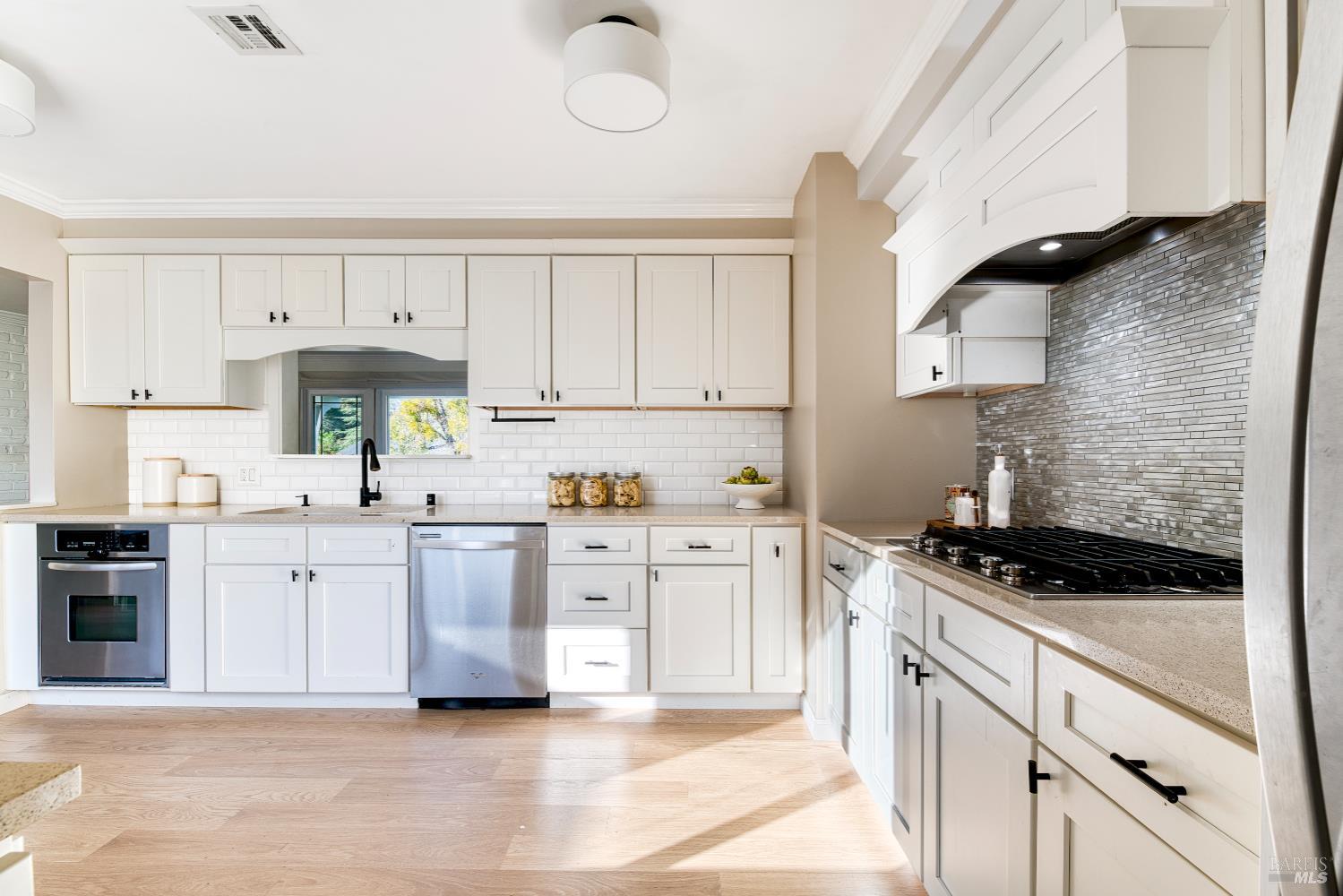 Detail Gallery Image 3 of 47 For 237 Alameda De La Loma Unkn, Novato,  CA 94949 - 3 Beds | 3 Baths