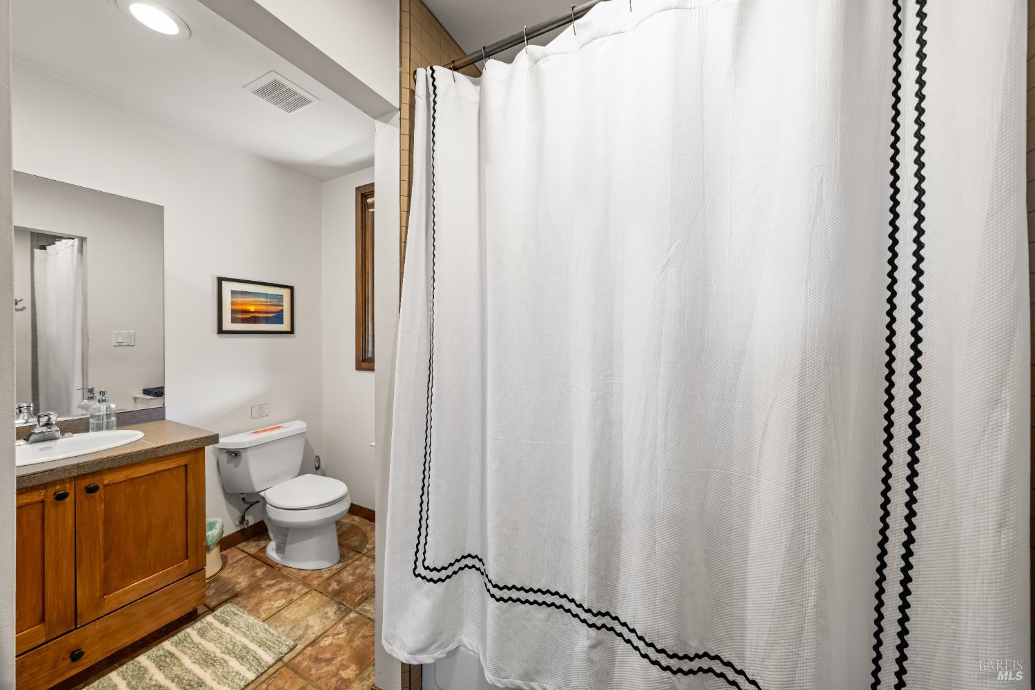 Detail Gallery Image 5 of 48 For 8 Circle Rd, San Rafael,  CA 94903 - – Beds | – Baths