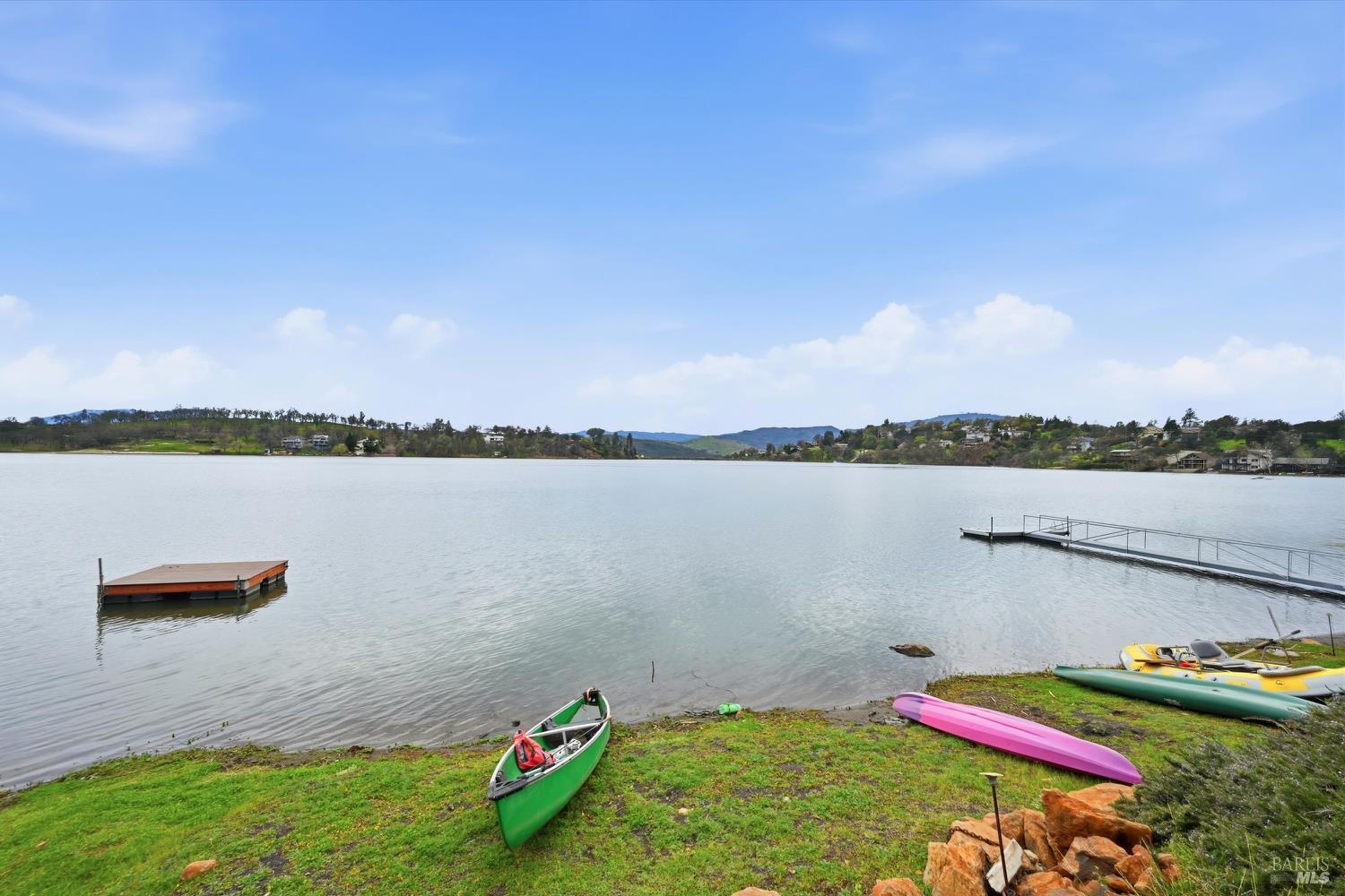 Detail Gallery Image 5 of 57 For 18793 N Shore Dr, Hidden Valley Lake,  CA 95467 - 5 Beds | 3/1 Baths