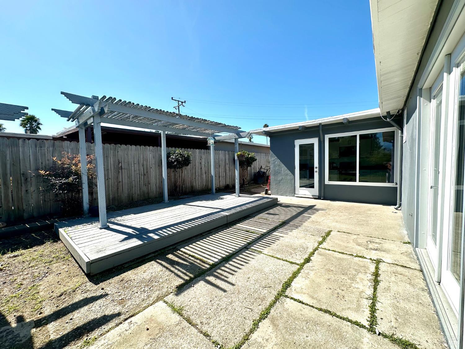 Detail Gallery Image 44 of 54 For 1111 Marionola Way, Pinole,  CA 94564 - 3 Beds | 1/1 Baths