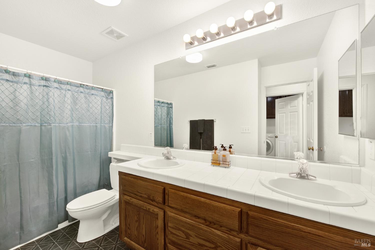 Detail Gallery Image 27 of 50 For 675 Brians Way, Dixon,  CA 95620 - 3 Beds | 2 Baths