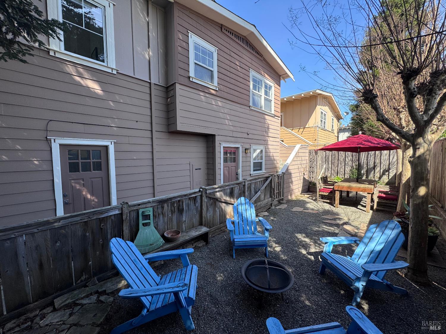 Detail Gallery Image 7 of 38 For 156 Valley Oak Dr, Napa,  CA 94558 - 3 Beds | 3 Baths