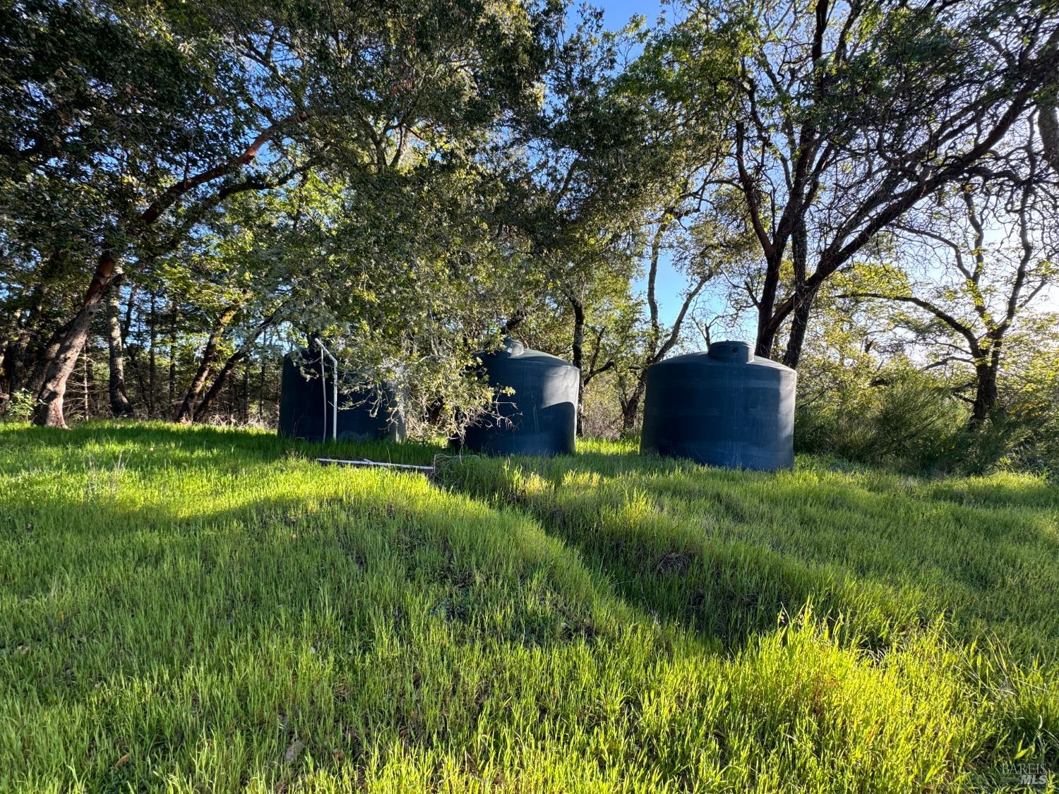 Detail Gallery Image 9 of 11 For 2660 Wallace Creek Rd, Healdsburg,  CA 95448 - – Beds | – Baths