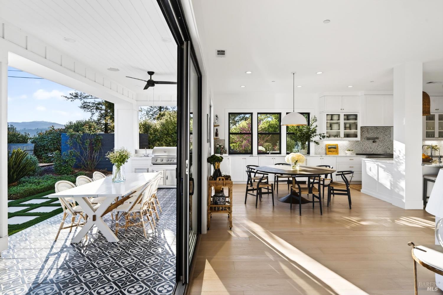 Detail Gallery Image 13 of 86 For 16 Upland Rd, Saint Helena,  CA 94574 - 4 Beds | 4/2 Baths