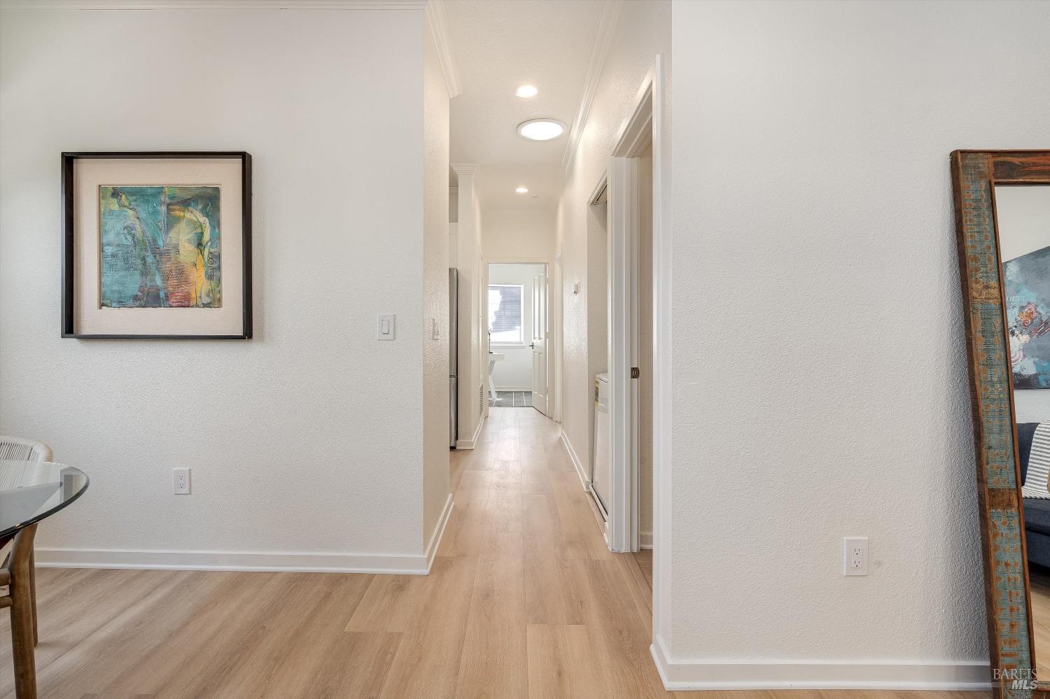 Detail Gallery Image 14 of 38 For 156 Valley Oak Dr, Napa,  CA 94558 - – Beds | – Baths