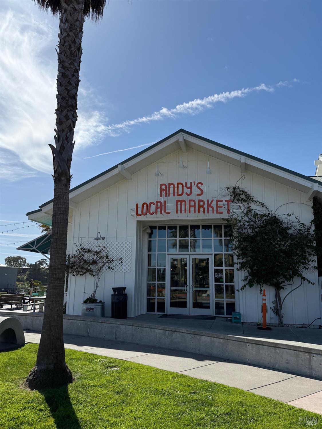 Detail Gallery Image 42 of 44 For 8 Partridge Dr, San Rafael,  CA 94901 - 3 Beds | 2/1 Baths