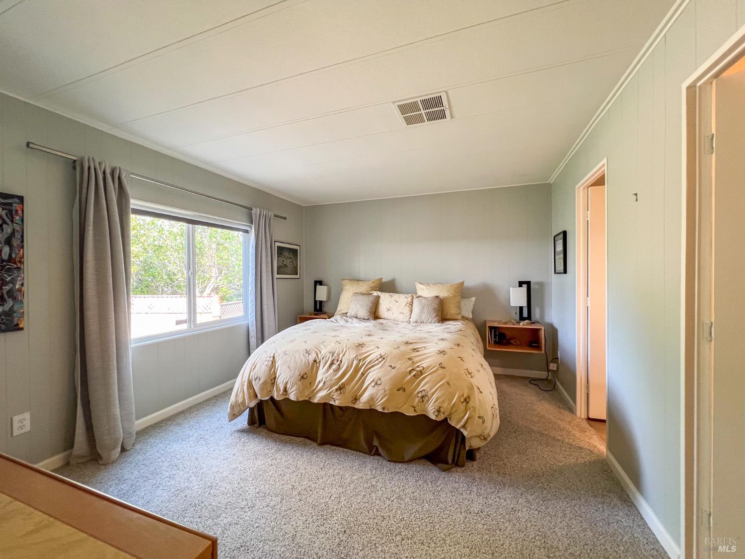 Detail Gallery Image 14 of 66 For 145 Bear Flag Rd, Sonoma,  CA 95476 - 3 Beds | 2 Baths