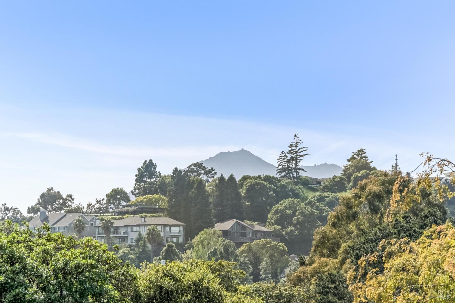 Detail Gallery Image 31 of 33 For 36 Bonnie Banks Way, San Rafael,  CA 94901 - 4 Beds | 3 Baths