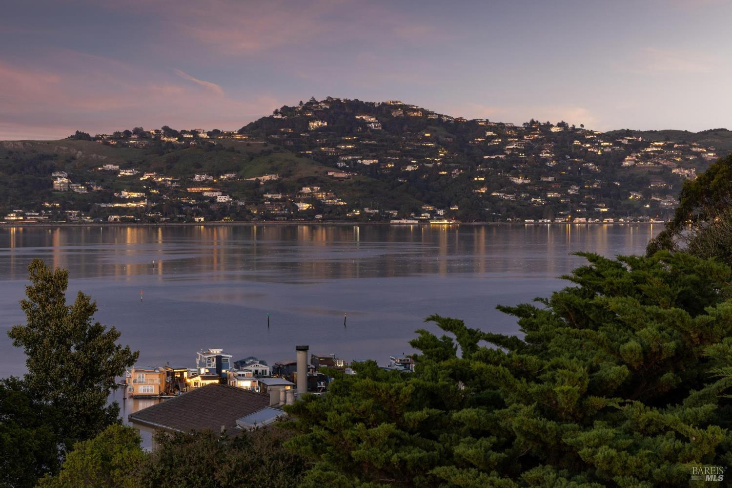 Detail Gallery Image 48 of 49 For 100 Eden Roc Dr, Sausalito,  CA 94965 - 4 Beds | 2 Baths