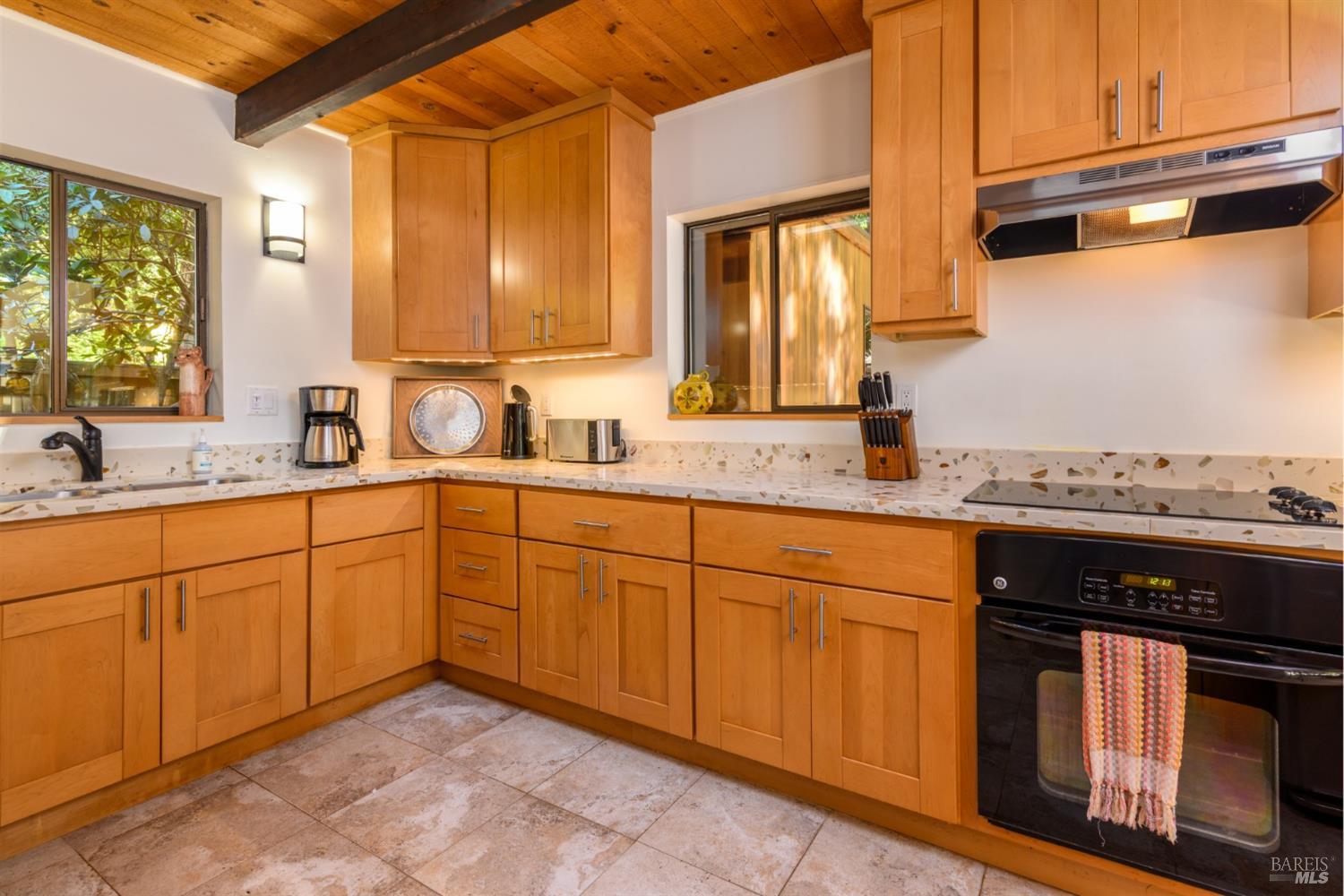 Detail Gallery Image 22 of 36 For 38320 Ocean Ridge Dr, Gualala,  CA 95445 - 2 Beds | 2 Baths