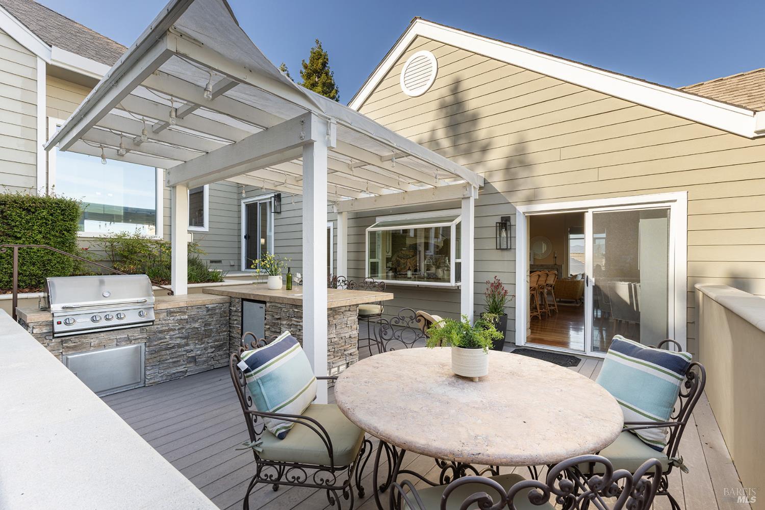 Detail Gallery Image 33 of 77 For 42 Clement Ct, Napa,  CA 94558 - 3 Beds | 2/1 Baths