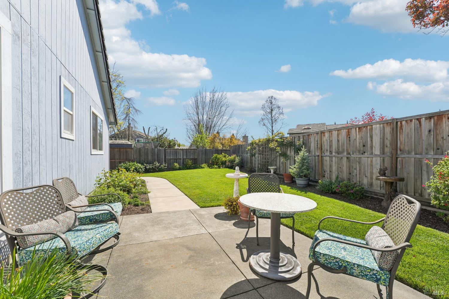 Detail Gallery Image 24 of 37 For 719 Hackberry Ct, Windsor,  CA 95492 - 3 Beds | 2 Baths