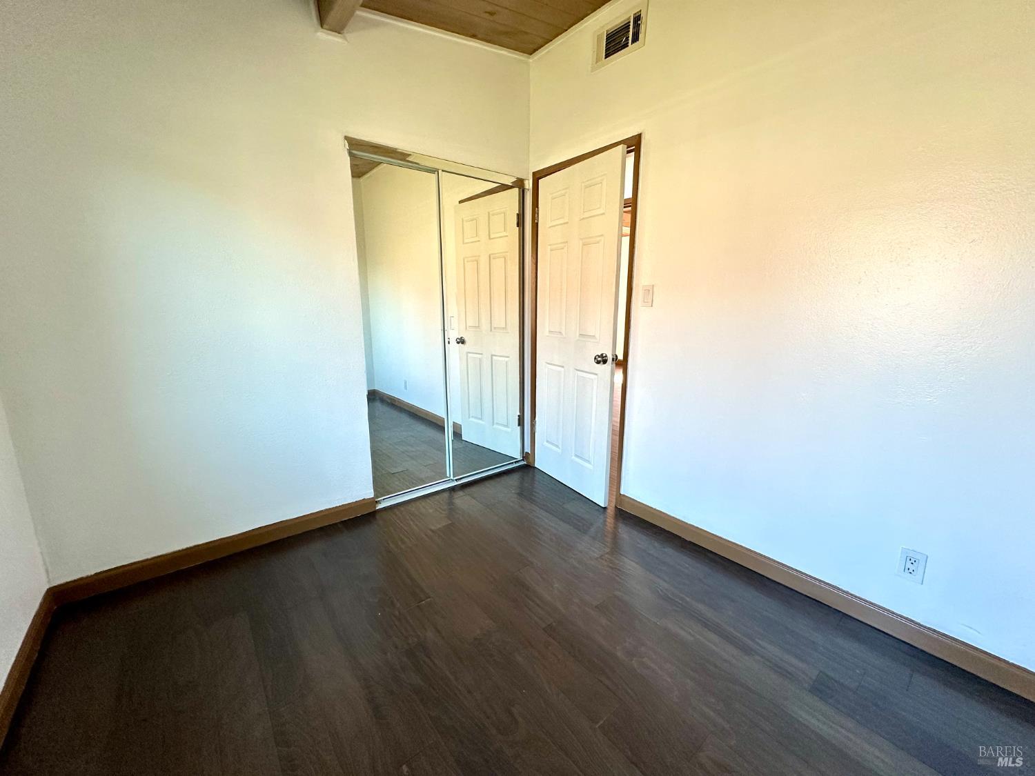 Detail Gallery Image 31 of 54 For 1111 Marionola Way, Pinole,  CA 94564 - 3 Beds | 1/1 Baths