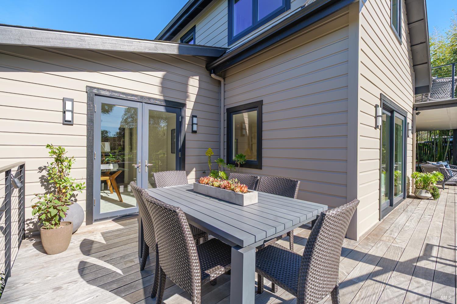 Detail Gallery Image 30 of 41 For 37 Rosebank Ave, Kentfield,  CA 94904 - 4 Beds | 4 Baths