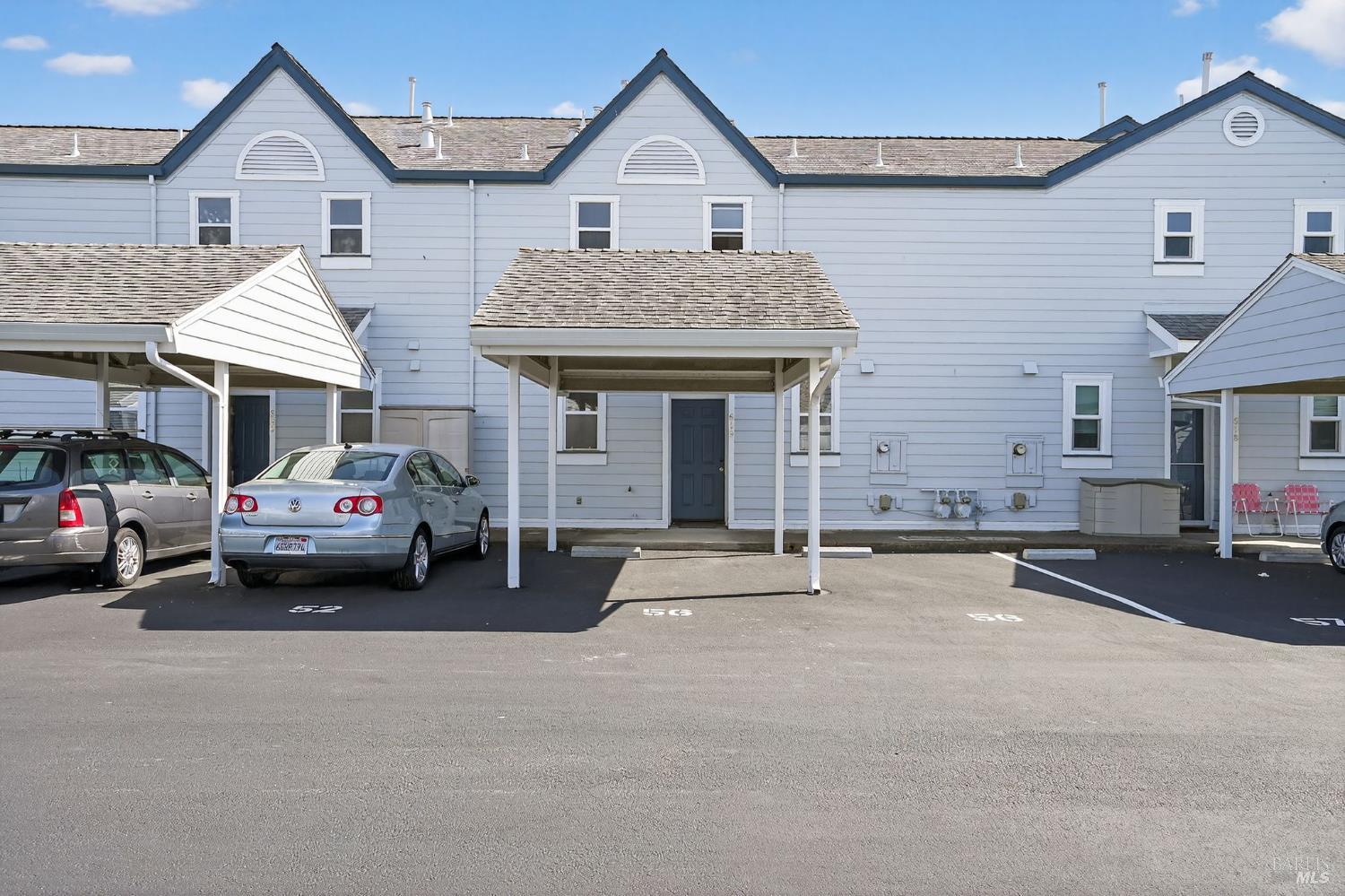 Detail Gallery Image 6 of 30 For 619 Commodore Dr, Richmond,  CA 94804 - 2 Beds | 2/1 Baths