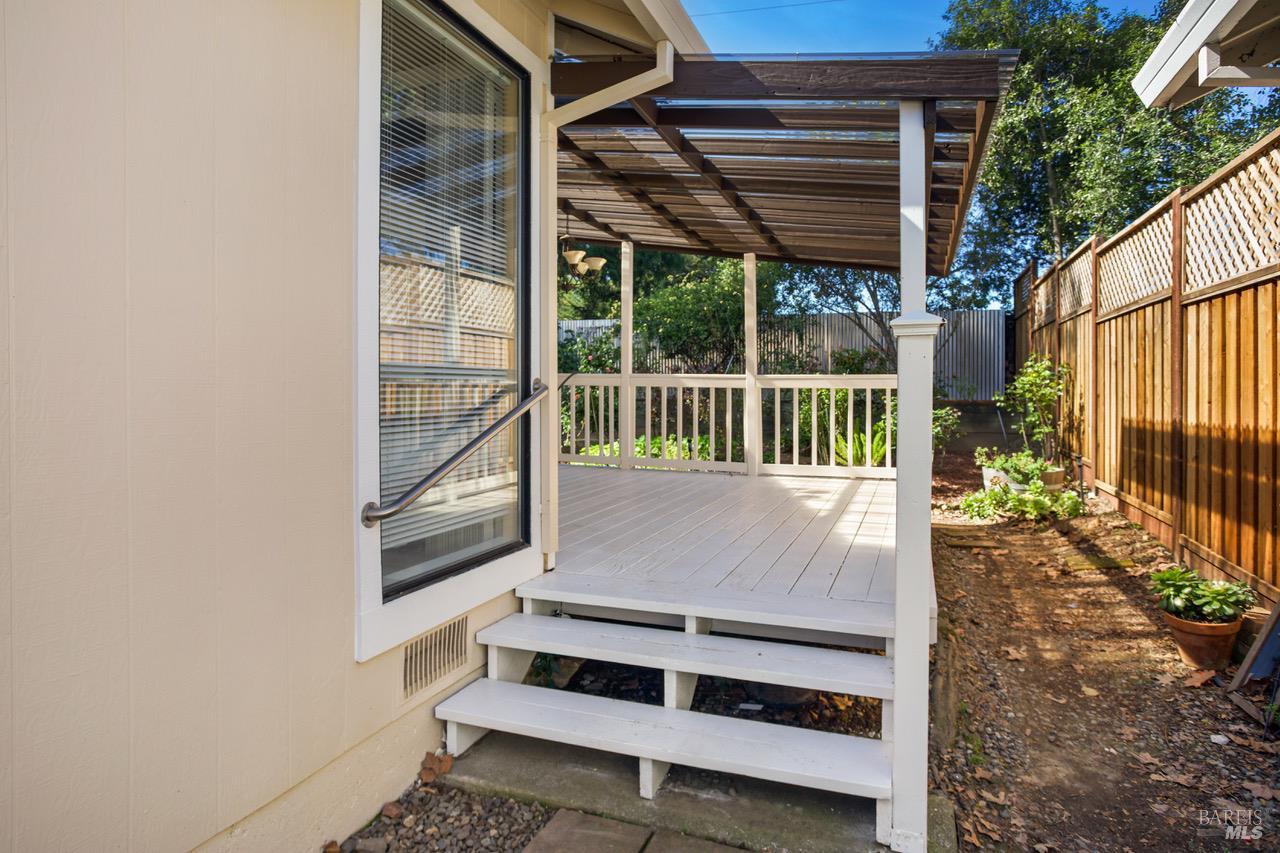 Detail Gallery Image 22 of 38 For 2505 Copperfield Dr, Santa Rosa,  CA 95401 - 4 Beds | 2 Baths