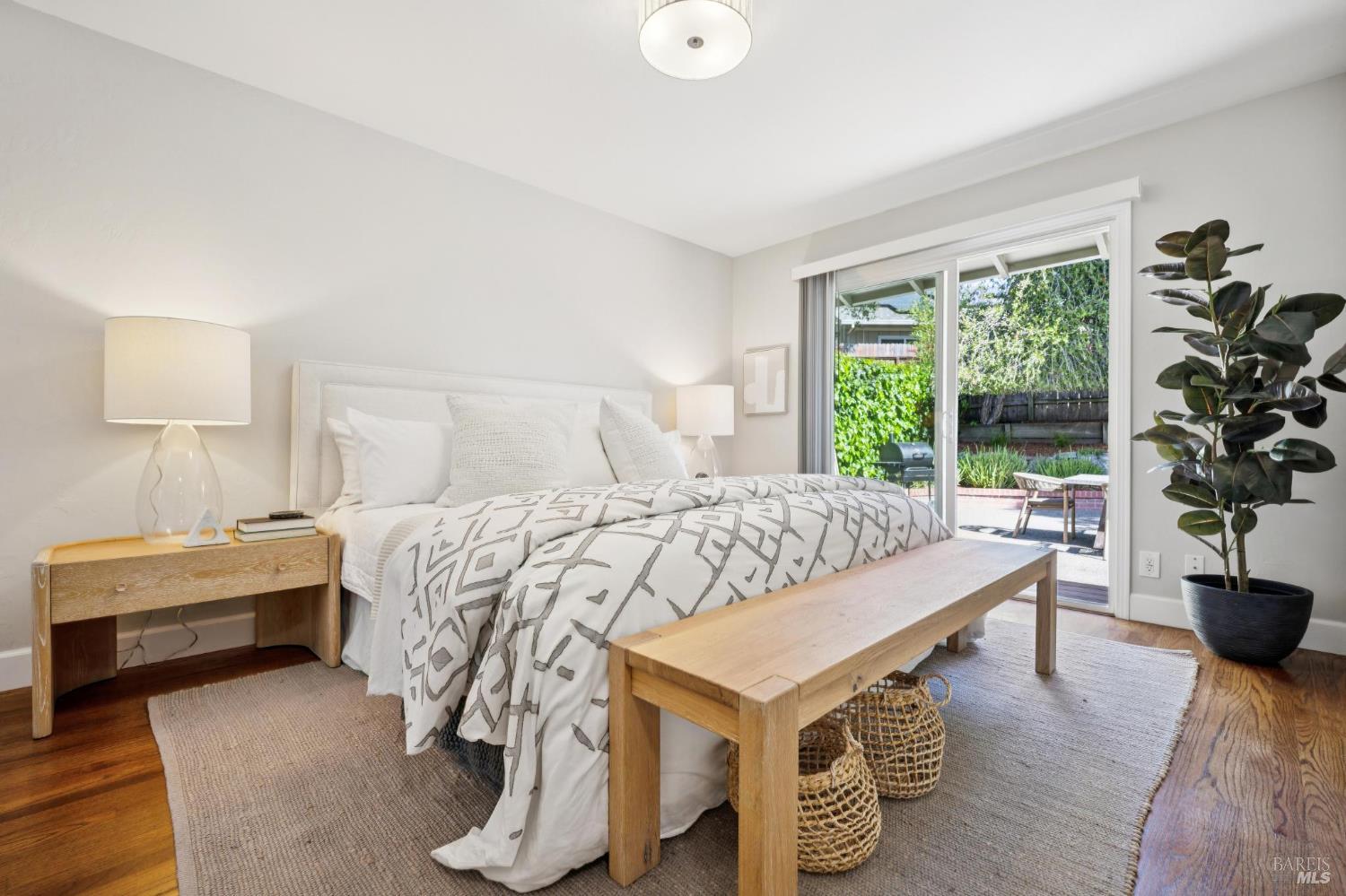 Detail Gallery Image 27 of 81 For 212 Blackstone Dr, San Rafael,  CA 94903 - 3 Beds | 2 Baths