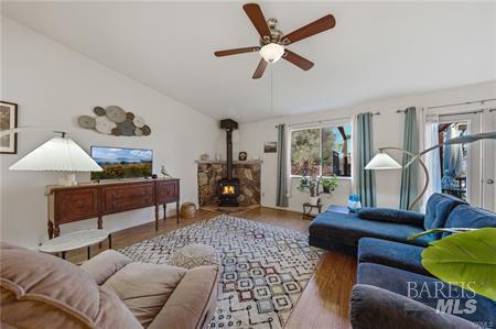 Detail Gallery Image 4 of 38 For 9290 Pawnee Trl, Kelseyville,  CA 95451 - 2 Beds | 2 Baths