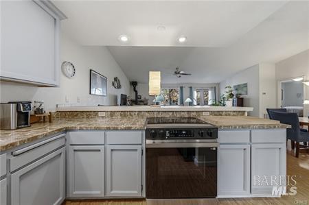 Detail Gallery Image 12 of 38 For 9290 Pawnee Trl, Kelseyville,  CA 95451 - 2 Beds | 2 Baths