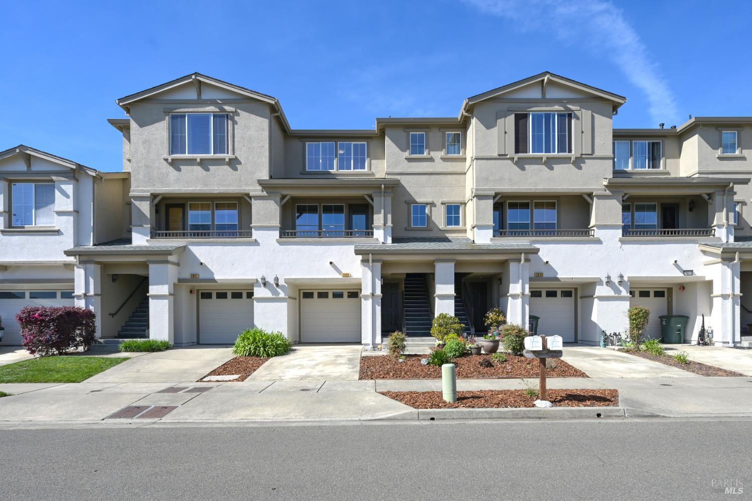 Front Image Thumbnail for BA326000566