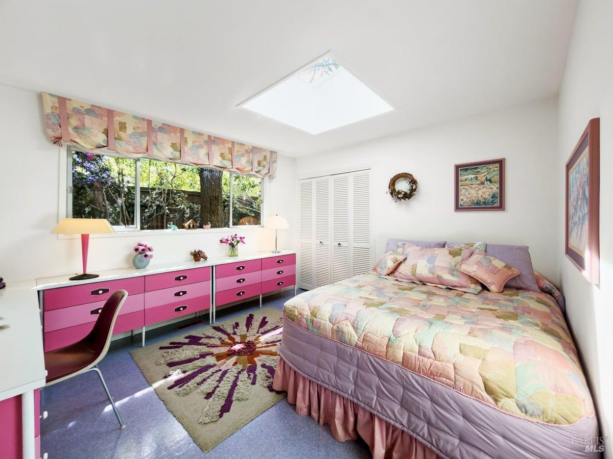 Detail Gallery Image 28 of 58 For 5 Mather Rd, San Anselmo,  CA 94960 - 5 Beds | 2 Baths