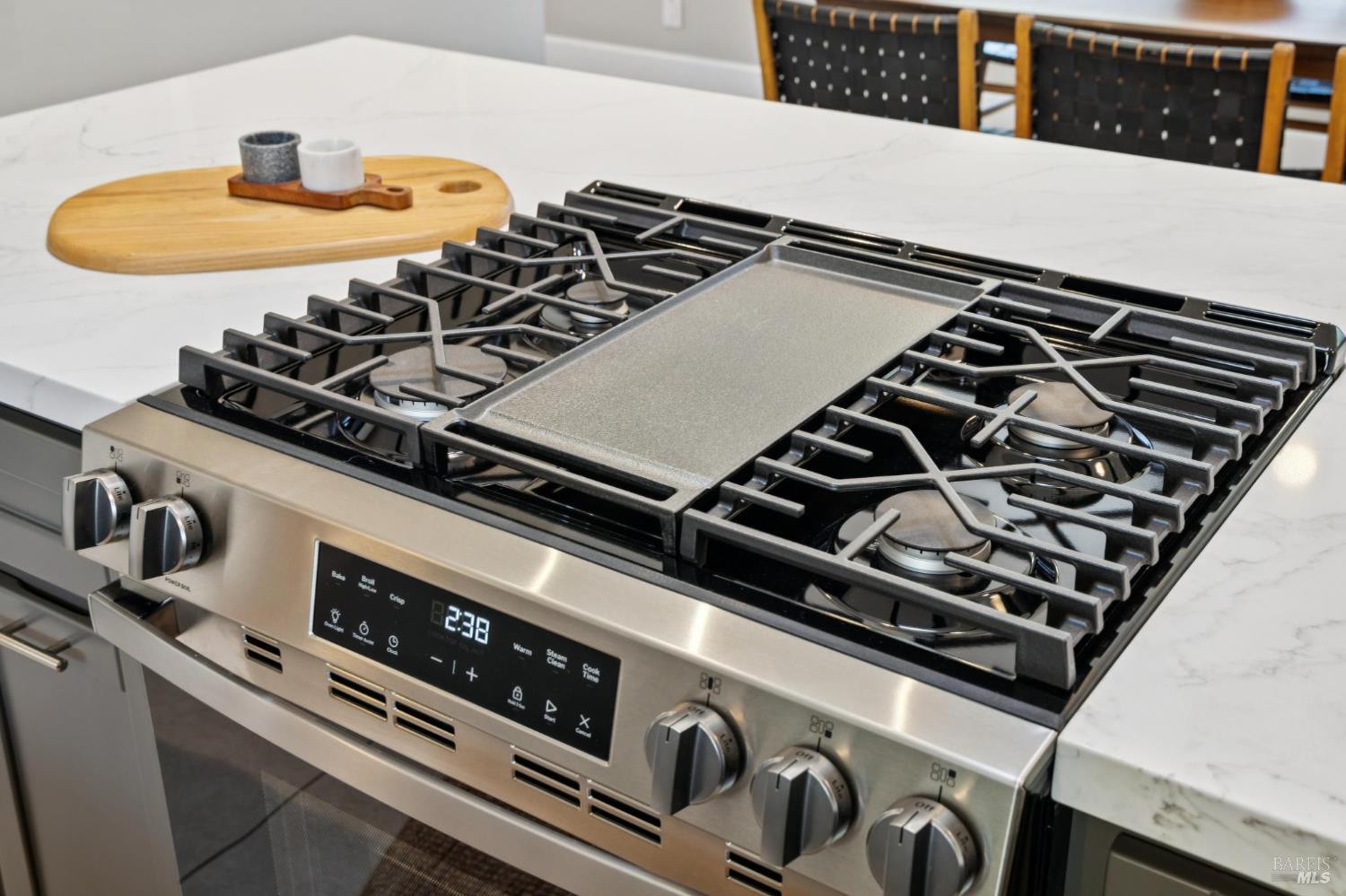 Detail Gallery Image 21 of 81 For 212 Blackstone Dr, San Rafael,  CA 94903 - 3 Beds | 2 Baths