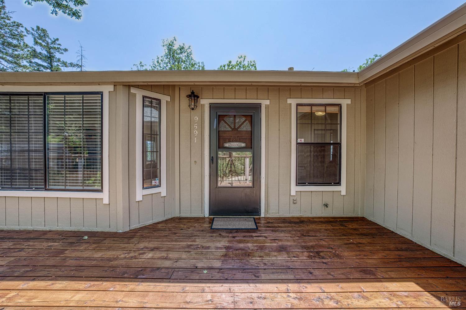 Detail Gallery Image 10 of 47 For 9591 Lassen Dr, Cobb,  CA 95426 - 3 Beds | 2 Baths