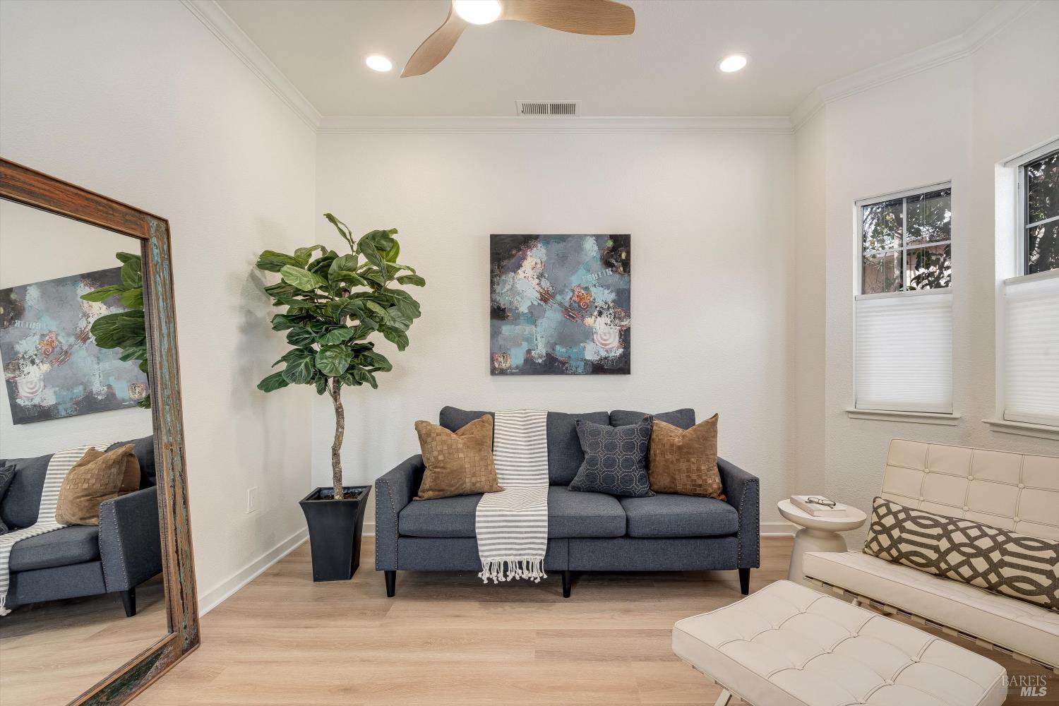 Detail Gallery Image 17 of 38 For 156 Valley Oak Dr, Napa,  CA 94558 - 3 Beds | 3 Baths