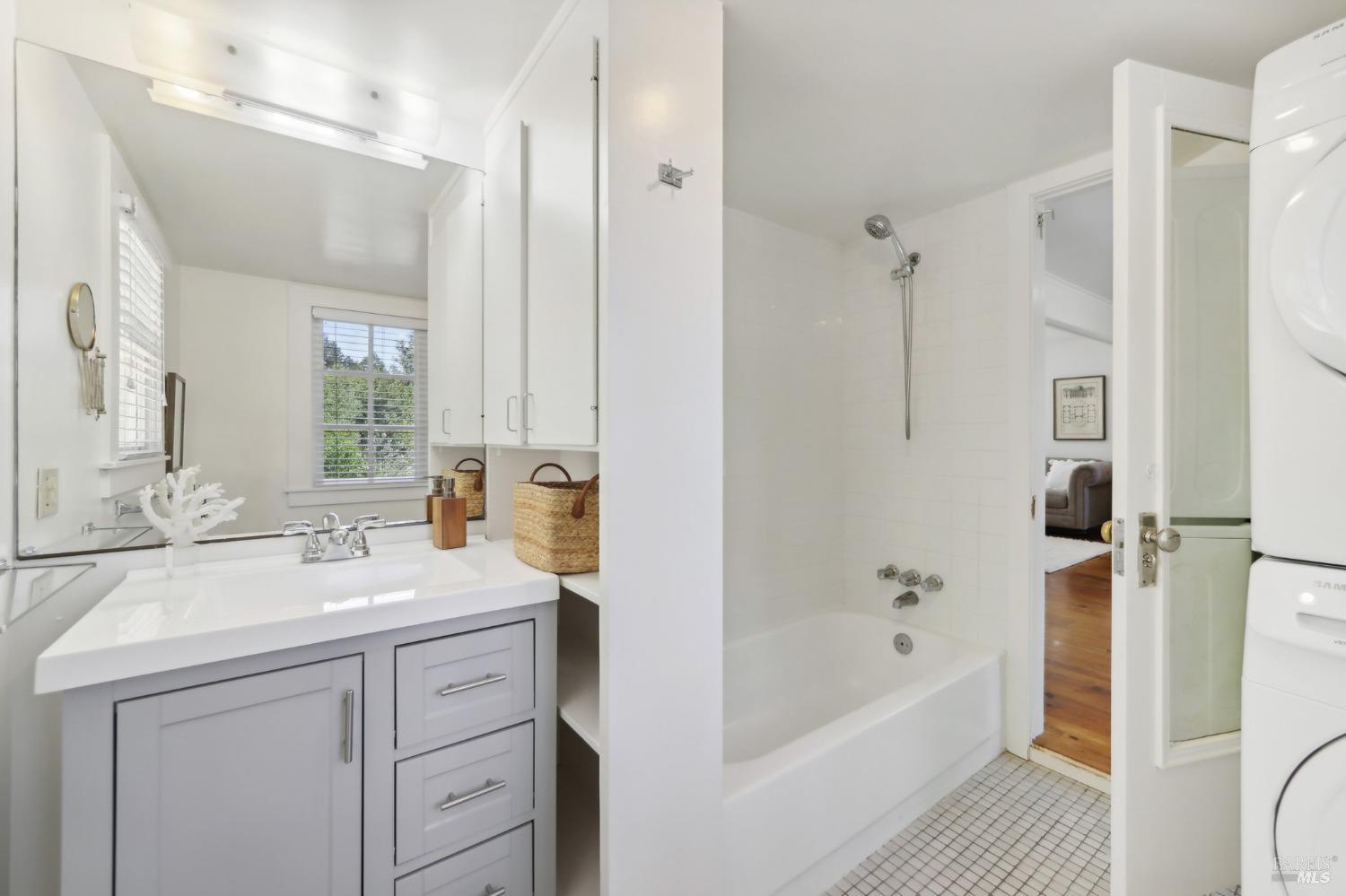 Detail Gallery Image 20 of 56 For 4601 Lake County Hwy, Calistoga,  CA 94515 - 2 Beds | 1 Baths