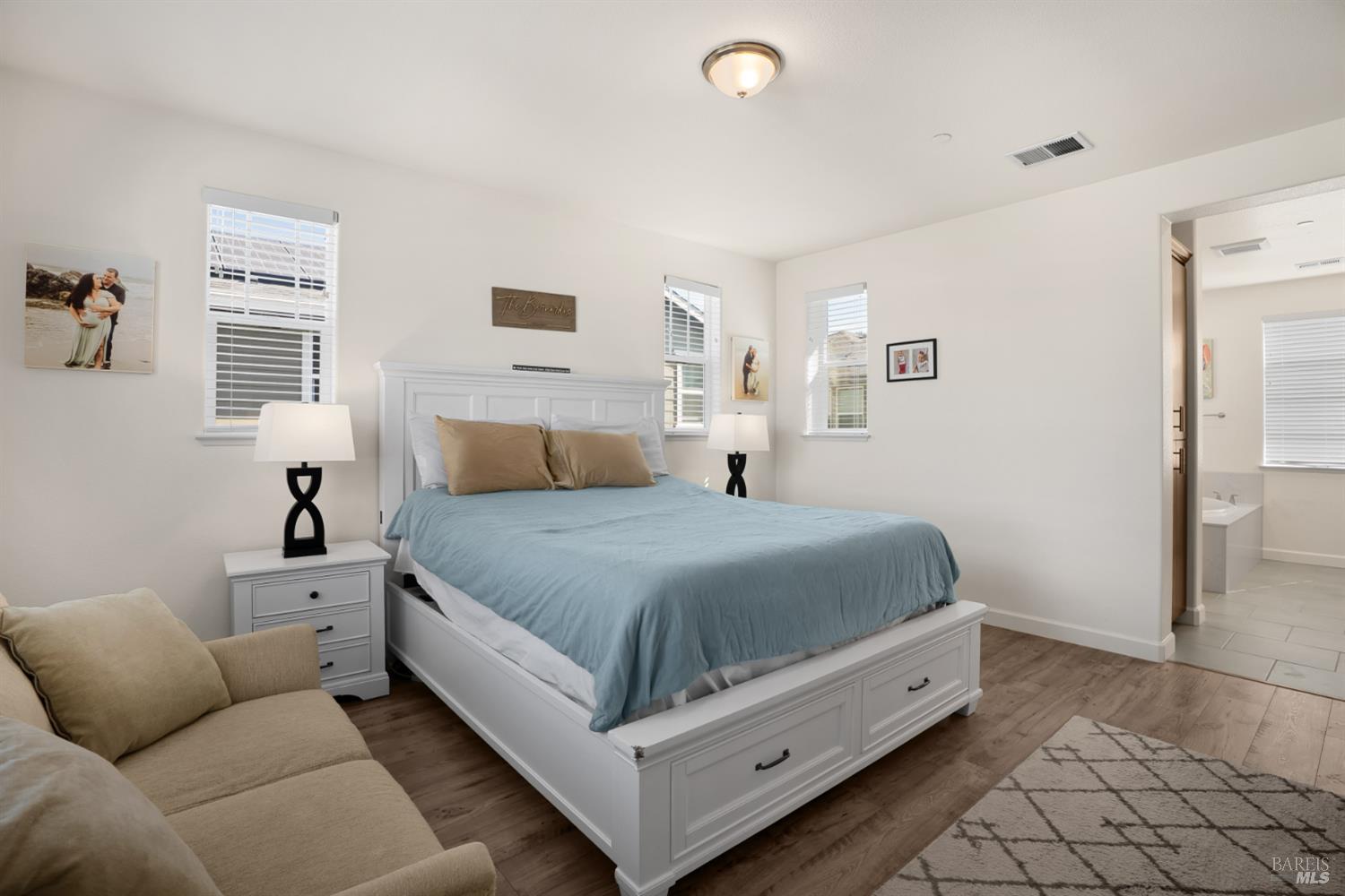 Detail Gallery Image 27 of 44 For 7465 Walker Way, Rohnert Park,  CA 94928 - 3 Beds | 2/1 Baths