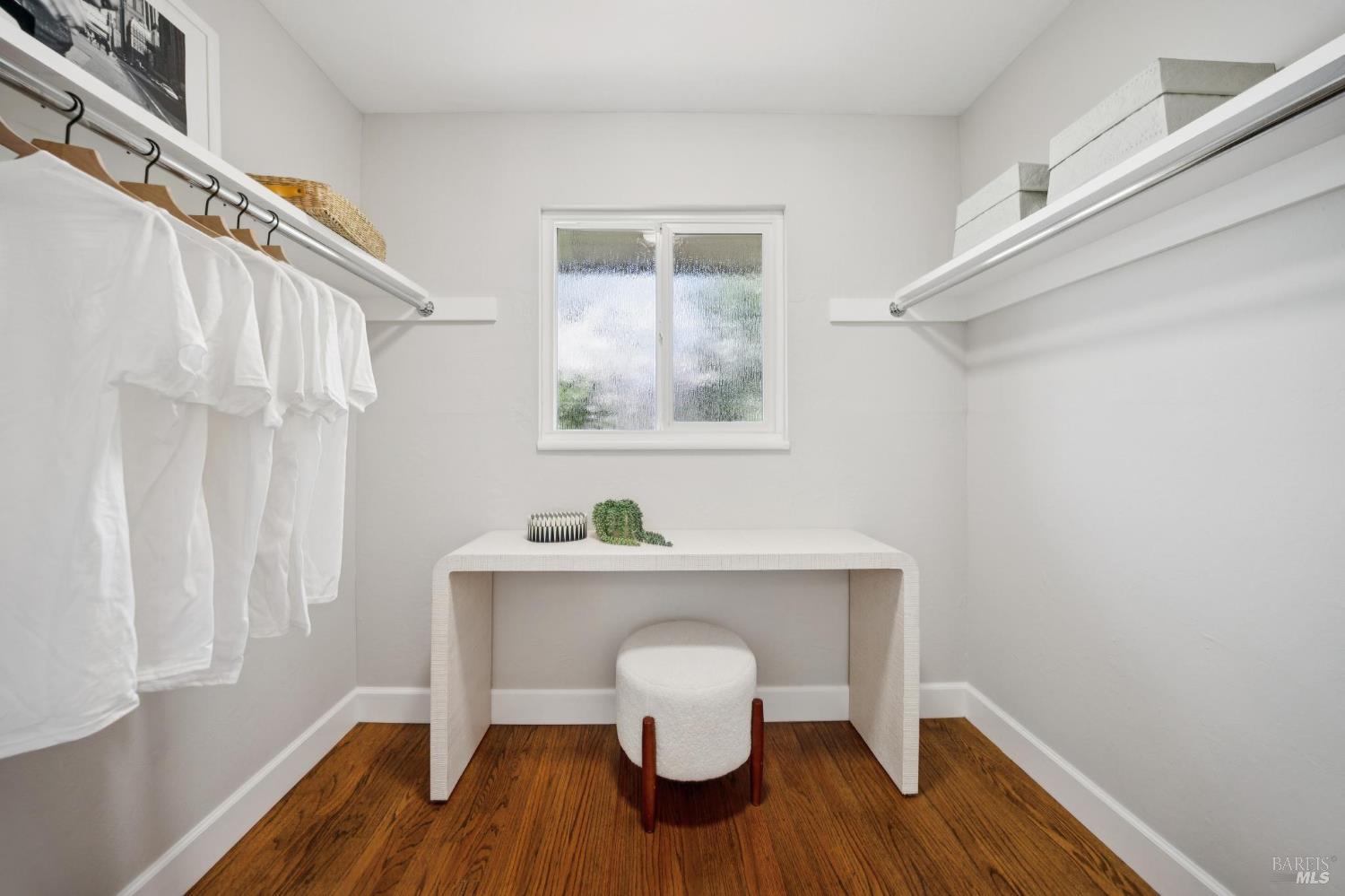 Detail Gallery Image 33 of 81 For 212 Blackstone Dr, San Rafael,  CA 94903 - 3 Beds | 2 Baths