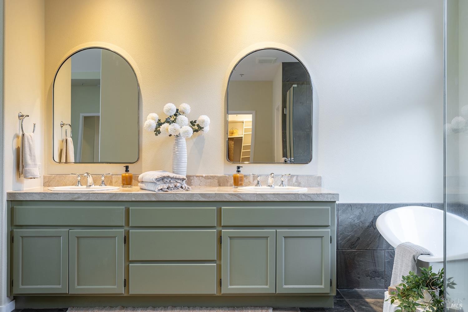 Detail Gallery Image 53 of 77 For 42 Clement Ct, Napa,  CA 94558 - 3 Beds | 2/1 Baths